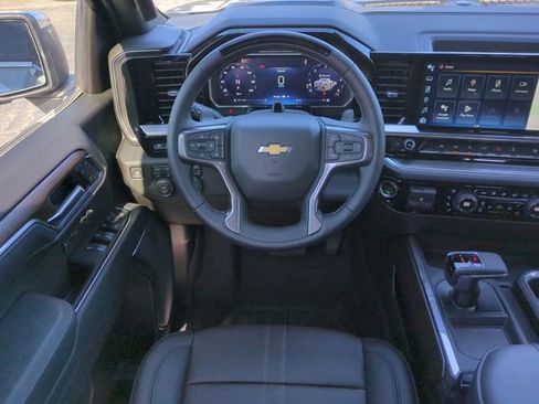 New 2026 Chevrolet Silverado 1500 High Country AWD/4WD image 15