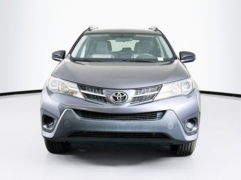 Used 2015 Toyota RAV4 LE image 2