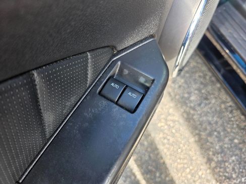 Used 2013 Ford Mustang Premium image 11