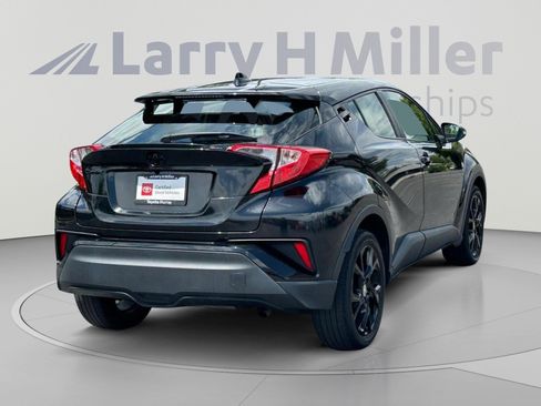 Used 2022 Toyota C-HR Nightshade FWD image 5