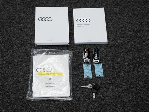 Used 2022 Audi RS 6 4.0T quattro Avant w/ Carbon Optic Package image 38