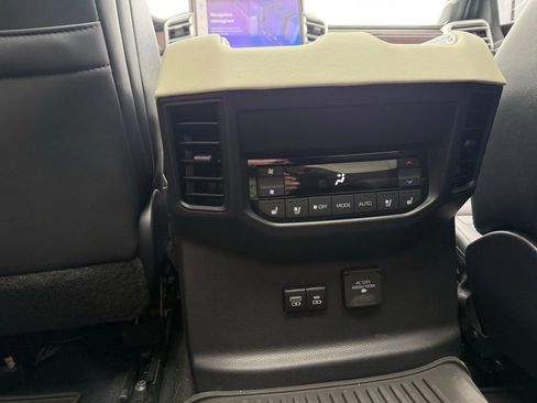 Used 2024 Toyota Sequoia Capstone image 27