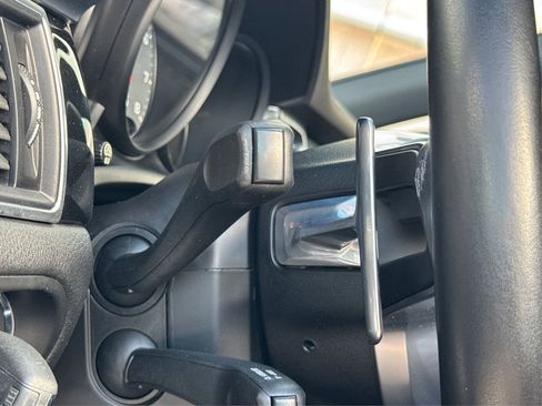 Used 2018 Porsche Macan S image 34