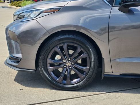 Certified 2022 Toyota Sienna XSE FWD image 8