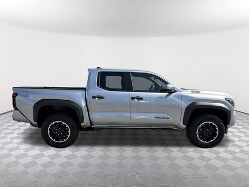 Certified 2024 Toyota Tacoma TRD Off-Road w/ TRD Off Road Upgrade Package image 18
