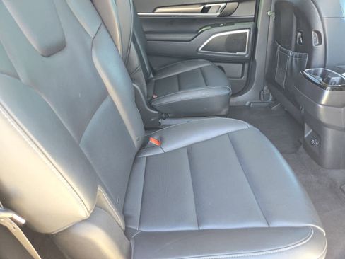 Certified 2024 Kia Telluride S w/ S Sunroof Package image 19