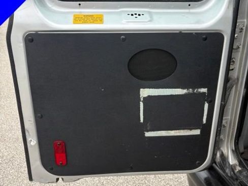 Used 2009 Ford E-350 and Econoline 350 XLT RWD image 6