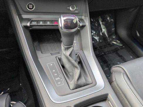 New 2025 Audi Q3 2.0T Premium image 16