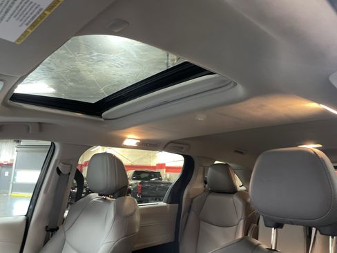 Certified 2022 Toyota Sienna XLE image 28