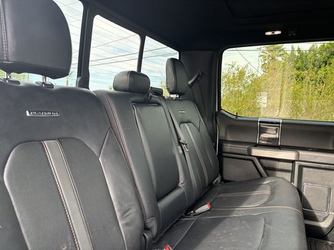 Used 2020 Ford F350 Platinum w/ Tremor Off-Road Package AWD/4WD image 20