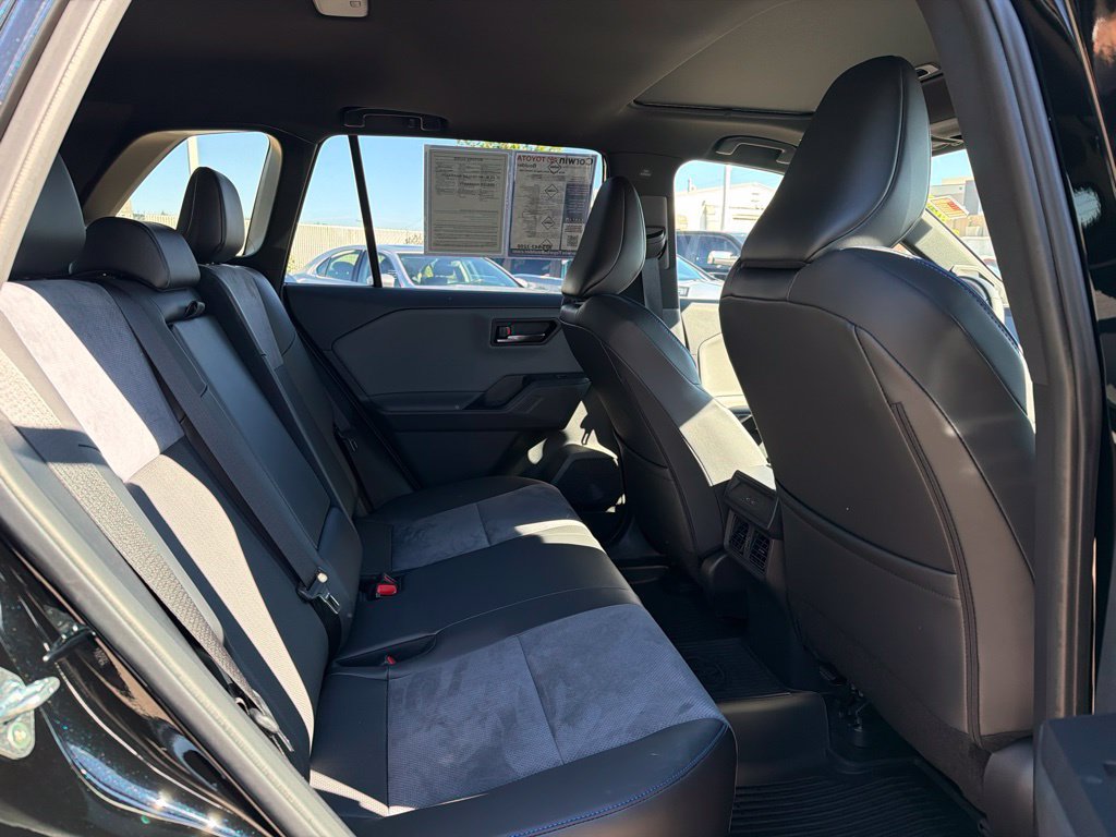 Used 2026 Toyota RAV4 XSE w/ Weather Package AWD/4WD image 15