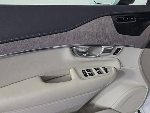 Used 2022 Volvo XC90 T8 Inscription w/ Advanced Package image 23