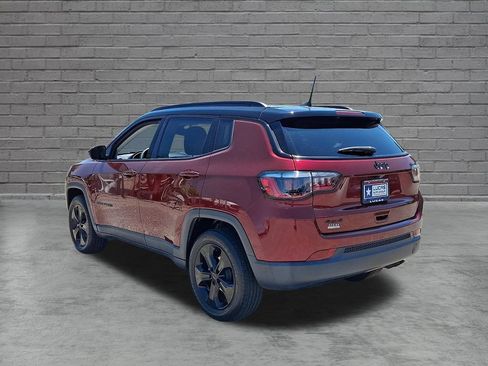Used 2021 Jeep Compass Latitude w/ Sun and Sound Group AWD/4WD image 8