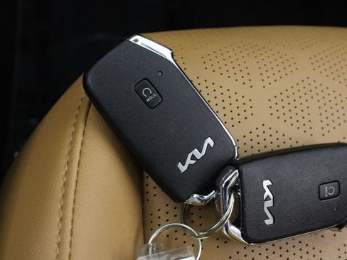 Used 2024 Kia Seltos SX w/ SX Sunroof Package AWD/4WD image 33