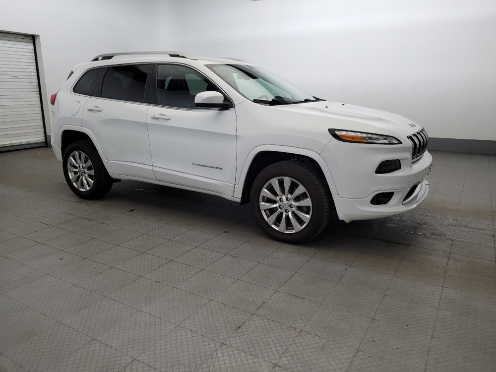 Used 2017 Jeep Cherokee Overland AWD/4WD image 11