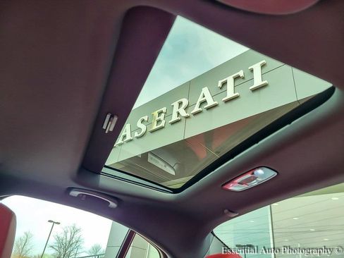 New 2025 Alfa Romeo Giulia AWD w/ Veloce Package AWD image 11