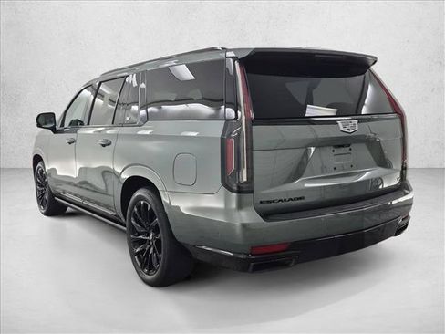 Used 2023 Cadillac Escalade ESV Sport w/ LPO, ONYX Package AWD/4WD image 8