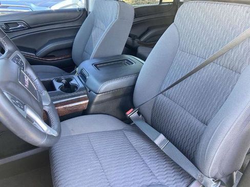 Used 2018 GMC Yukon SLE w/ SLE Value Package image 14