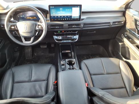 Used 2025 Lincoln Corsair AWD w/ Equipment Group 101A image 7