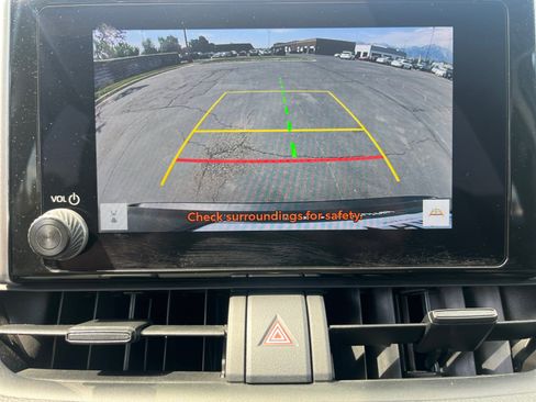 Used 2024 Toyota RAV4 XLE AWD/4WD image 18