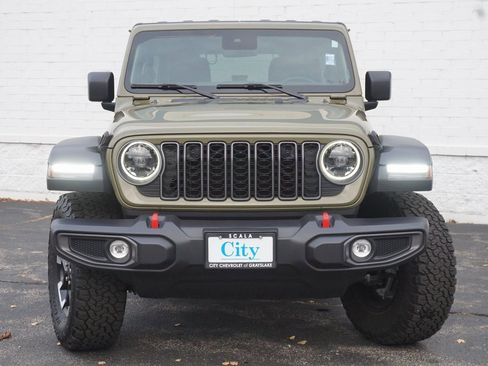Used 2025 Jeep Wrangler Unlimited Rubicon image 5