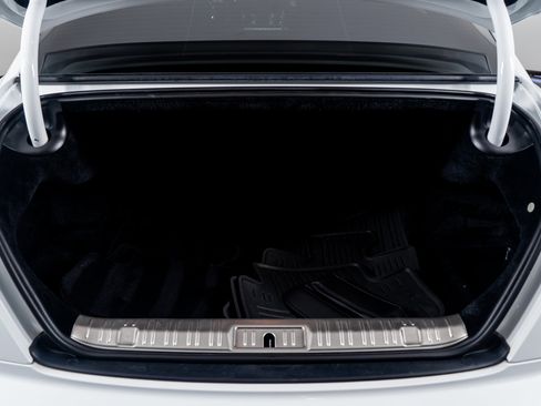 Used 2019 Rolls-Royce Wraith image 49