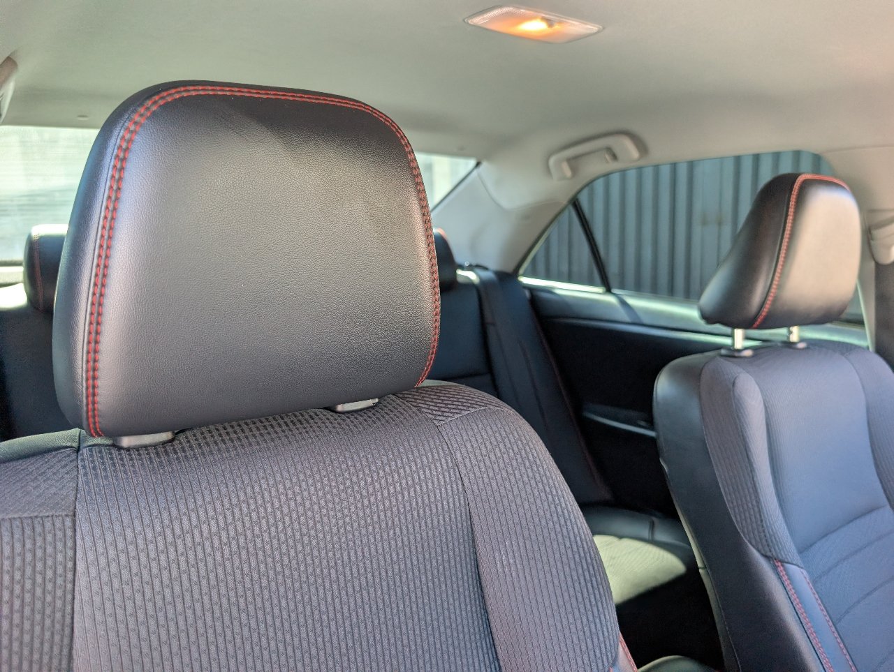 Used 2016 Toyota Camry SE FWD image 3