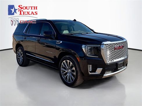 Used 2022 GMC Yukon Denali image 1