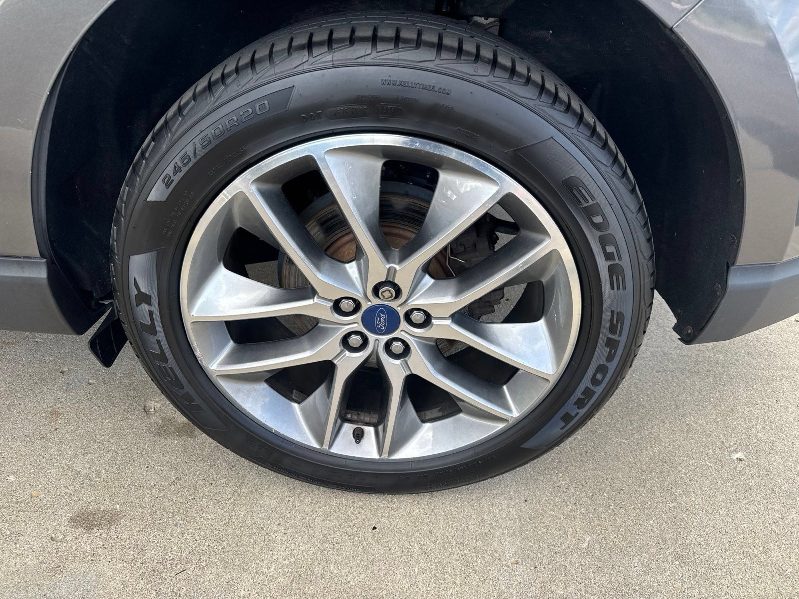 Used 2017 Ford Edge Titanium w/ Equipment Group 301A AWD/4WD image 11