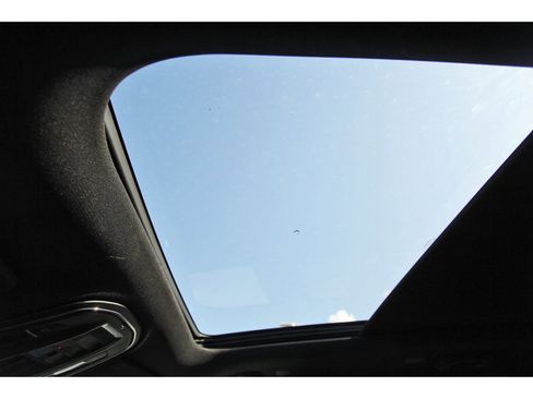 Used 2025 Jeep Grand Cherokee Limited w/ Luxury Tech Group II image 25