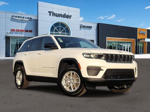 New 2025 Jeep Grand Cherokee Laredo X w/ Luxury Tech Group I image 1