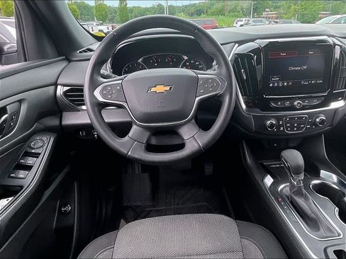 Used 2023 Chevrolet Traverse LT w/ LPO, Floor Liner Package AWD/4WD image 18