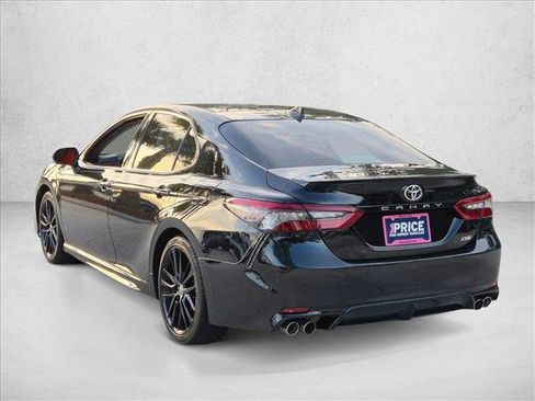 Used 2021 Toyota Camry XSE FWD image 7