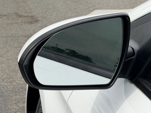 Used 2018 Hyundai Elantra SEL image 14