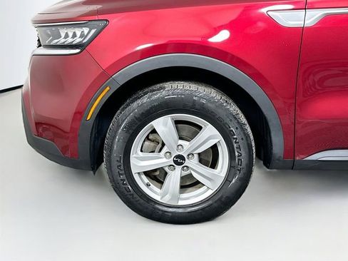 Used 2022 Kia Sorento LX image 33