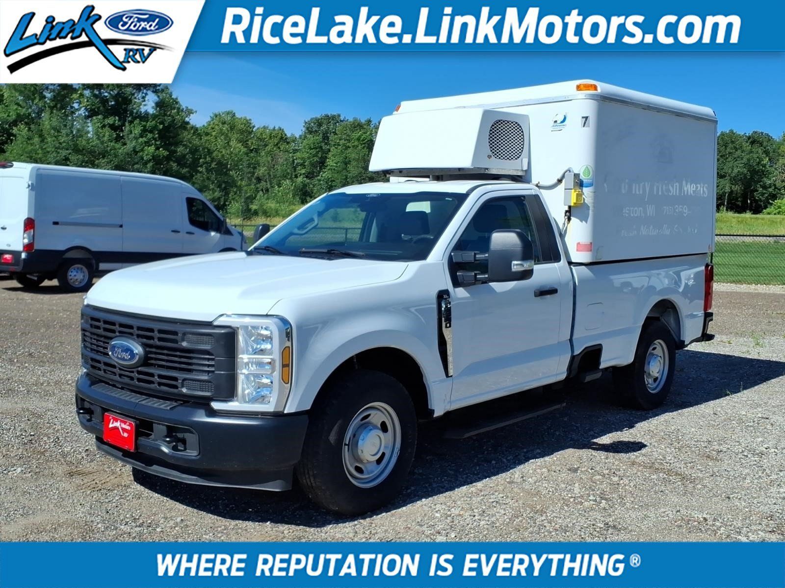 Used 2024 Ford F250 XL RWD image 1