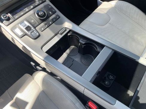 Used 2022 Hyundai Palisade Limited FWD image 9