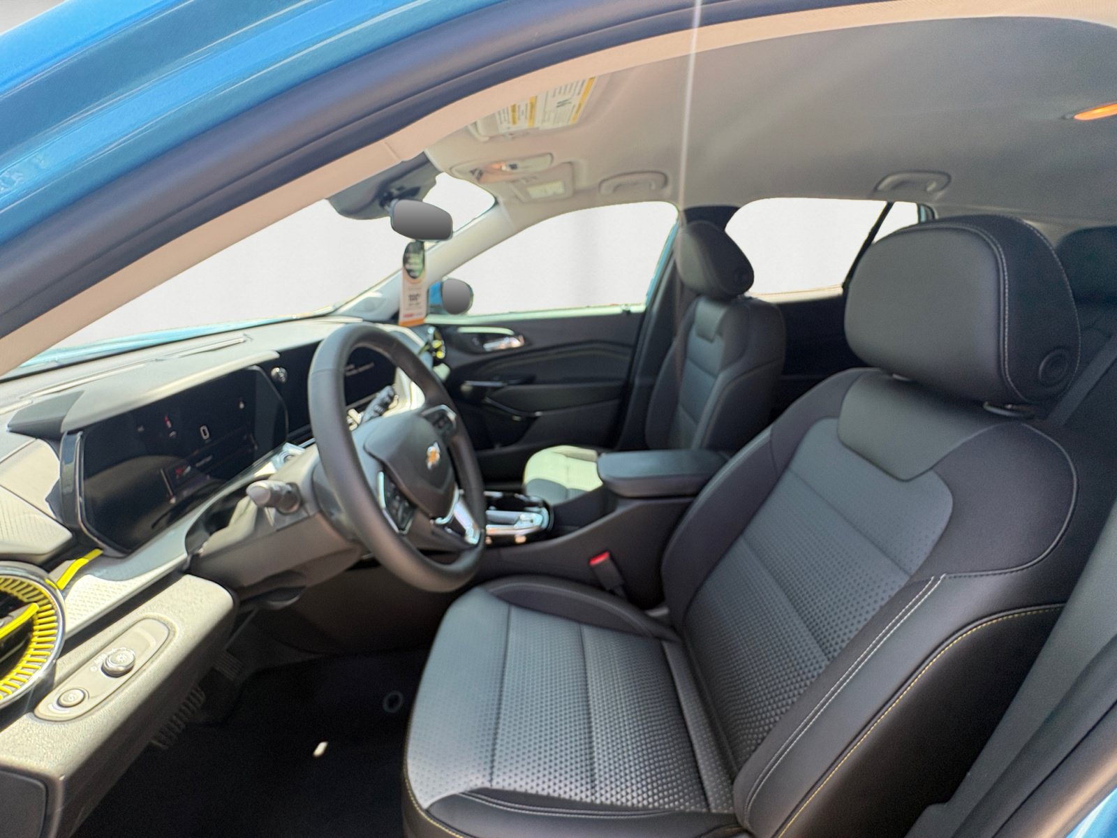 New 2026 Chevrolet Trax LT w/ Driver Confidence Package FWD image 11