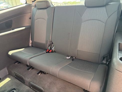 Used 2013 Chevrolet Traverse LT image 30