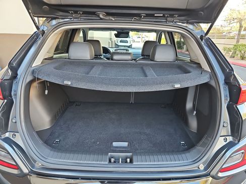 Used 2021 Hyundai Kona Limited AWD/4WD image 23