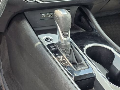 Used 2024 Nissan Altima 2.5 SV FWD image 22