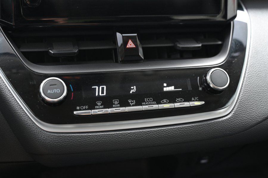 Used 2024 Toyota Corolla LE FWD image 22
