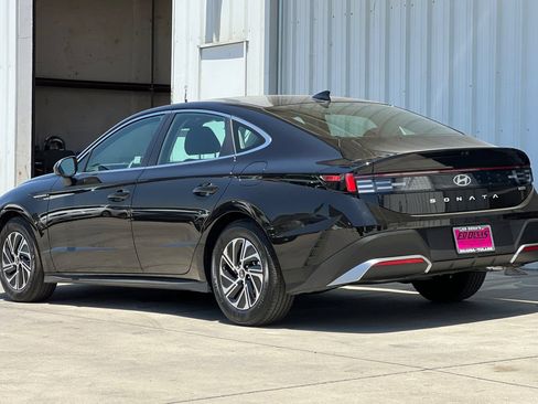 Used 2026 Hyundai Sonata Blue FWD image 7