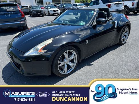 Used 2012 Nissan 370Z Touring w/ Sport Pkg RWD image 1