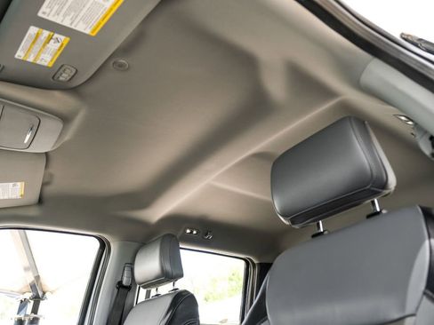 Used 2023 Ford F150 Lariat AWD/4WD image 35