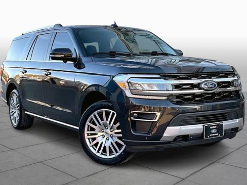 Used 2023 Ford Expedition Max Limited image 2