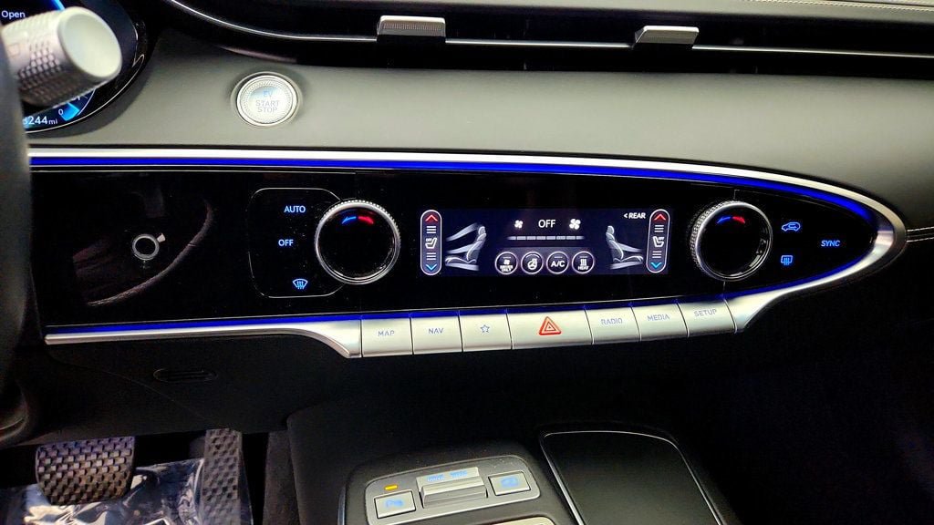 Used 2023 Genesis Electrified GV70 w/ Prestige Package AWD/4WD image 18