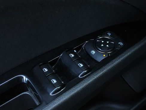 Used 2014 Ford Fusion SE w/ Equipment Group 201A image 8