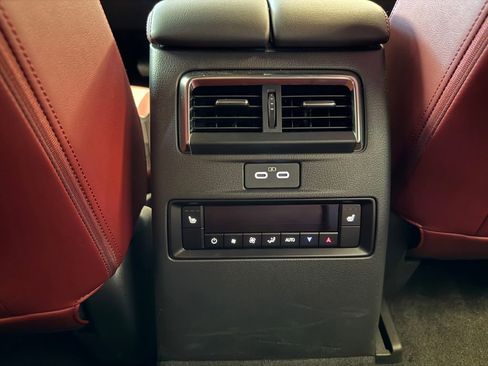 New 2025 MAZDA CX-70 Plug-In Hybrid w/ Premium Plus image 35