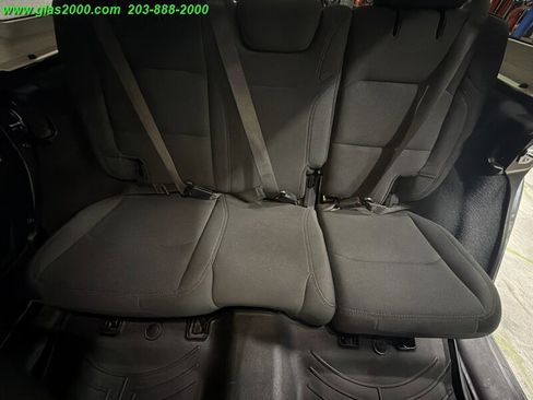 Used 2019 Jeep Wrangler Unlimited Sport S image 24